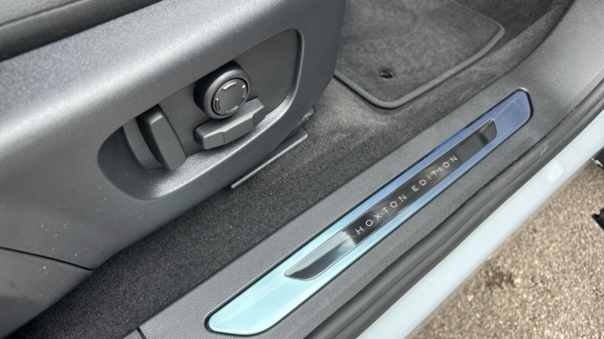Land Rover Range Rover Evoque 2.0 D200 Hoxton Edition 5dr Auto Diesel Hatchback - Image 32
